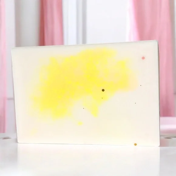 Sweet lily floral HANDMADE soap donkey milk & coconut oil 2x3 inch 4oz - Picture 3 of 3